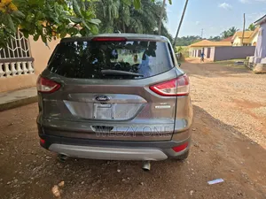 Ford Escape 2016 Gray
