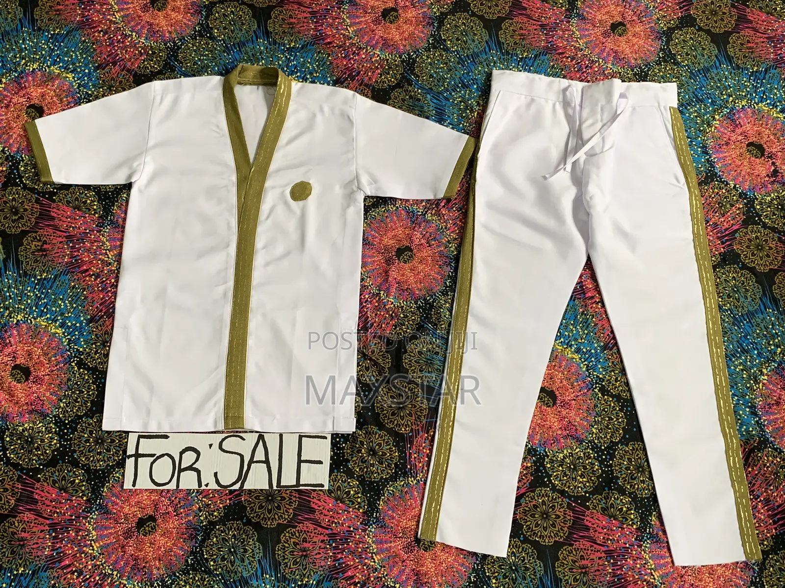 Beautiful White Designed Travera African Wear Clothes