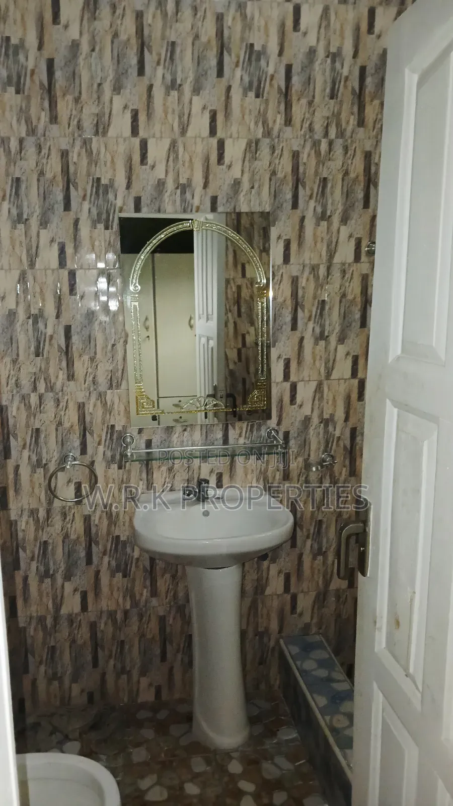 3bdrm House in Nyamekrom Koforidua, New-Juaben Municipal for rent