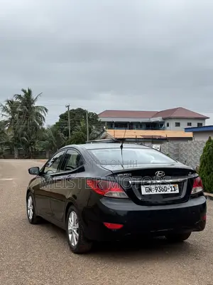 Hyundai Accent 2011 Black