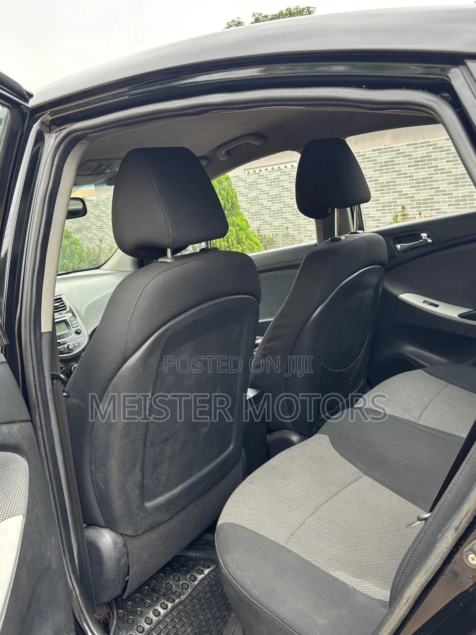 Hyundai Accent 2011 Black