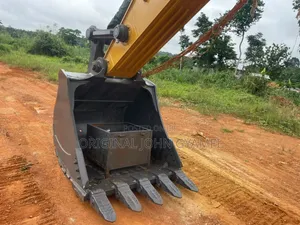 China Xcmg215 for Sale.