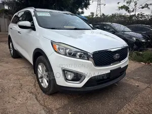 Kia Sorento 2.4L LX AWD 2017 White