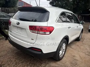 Kia Sorento 2.4L LX AWD 2017 White