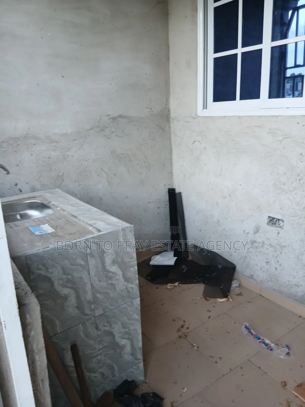 1bdrm Apartment in Born To Pray Estate, Ejisu-Juaben Municipal for rent