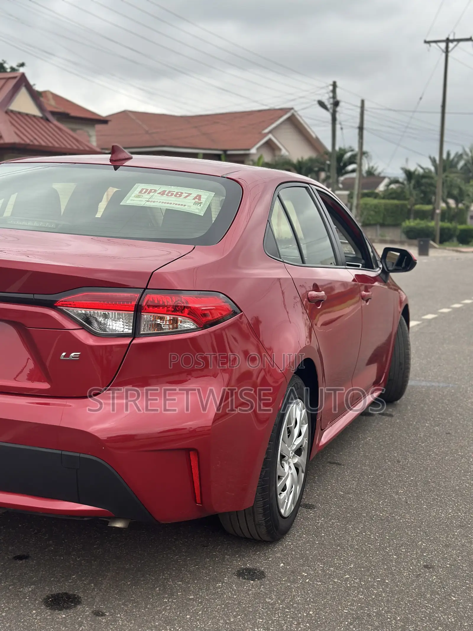 Toyota Corolla LE 2020 Red