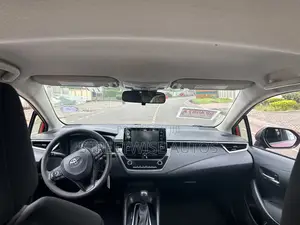 Toyota Corolla LE 2020 Red