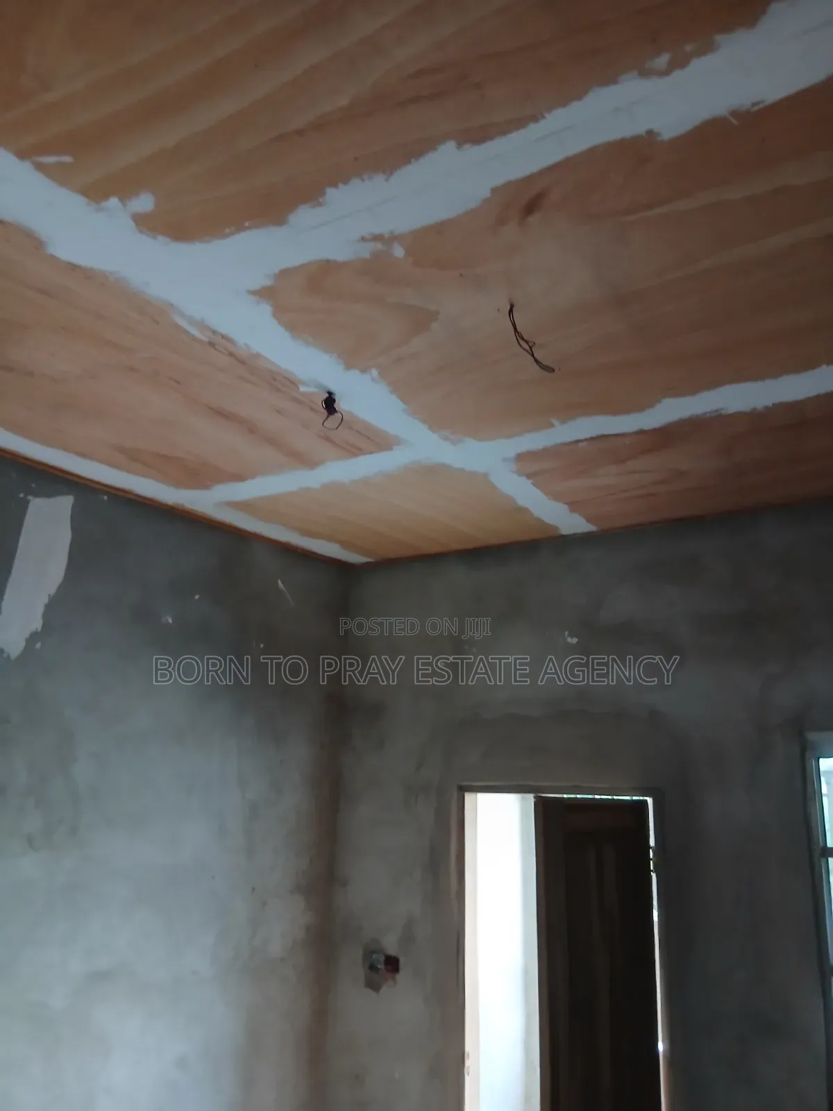 1bdrm Apartment in Born To Pray Estate, Ejisu-Juaben Municipal for rent