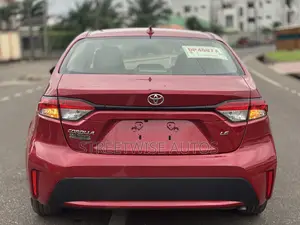 Toyota Corolla LE 2020 Red