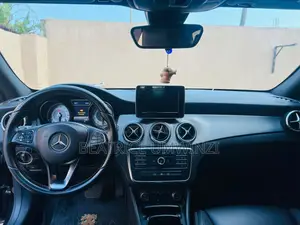 Mercedes-Benz CLA-Class 2018 Black