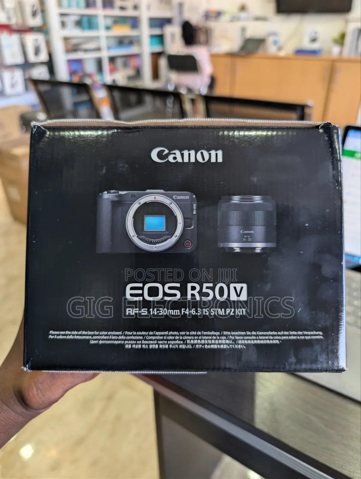 Canon EOS R50 v Mirrorless Camera With 14-30mm F/4-6.3 Lens