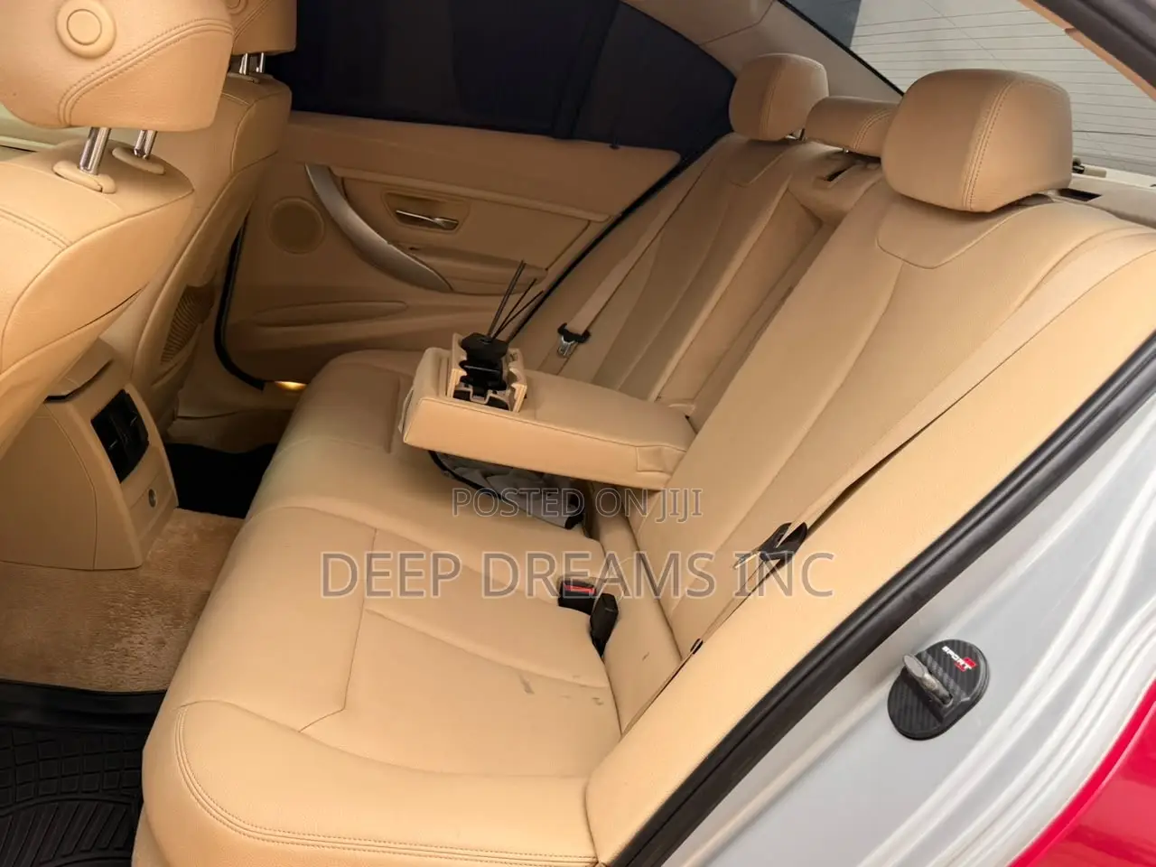 BMW 320i Sedan RWD 2014 Red