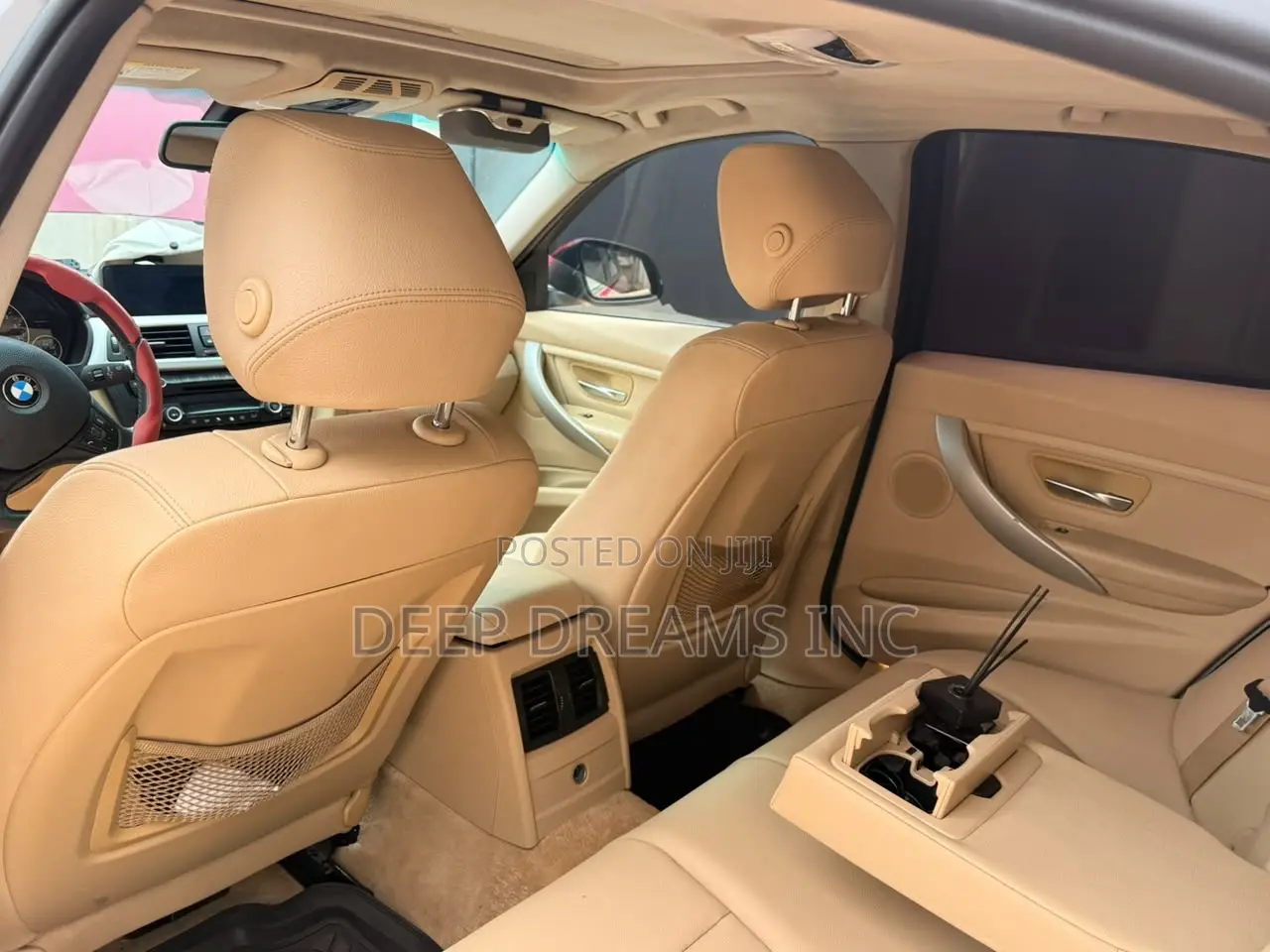 BMW 320i Sedan RWD 2014 Red