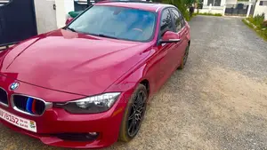 BMW 320i Sedan RWD 2014 Red