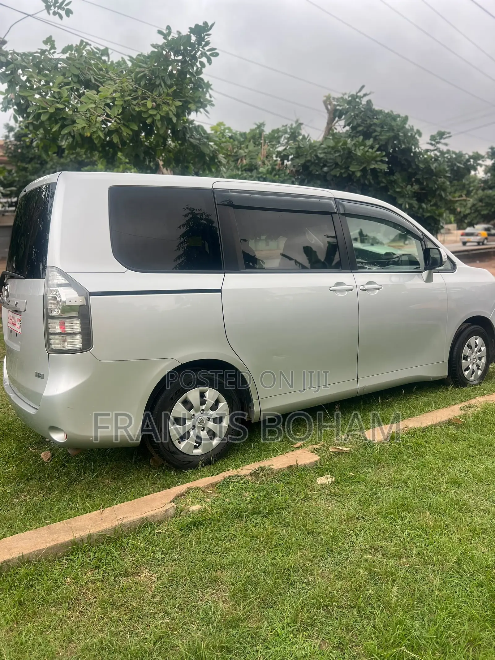 Toyota TownAce 2013 Silver