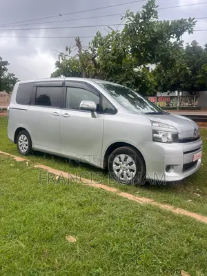 Toyota TownAce 2013 Silver