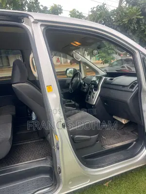 Toyota TownAce 2013 Silver