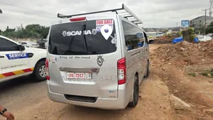 Toyota HiAce 2014 White