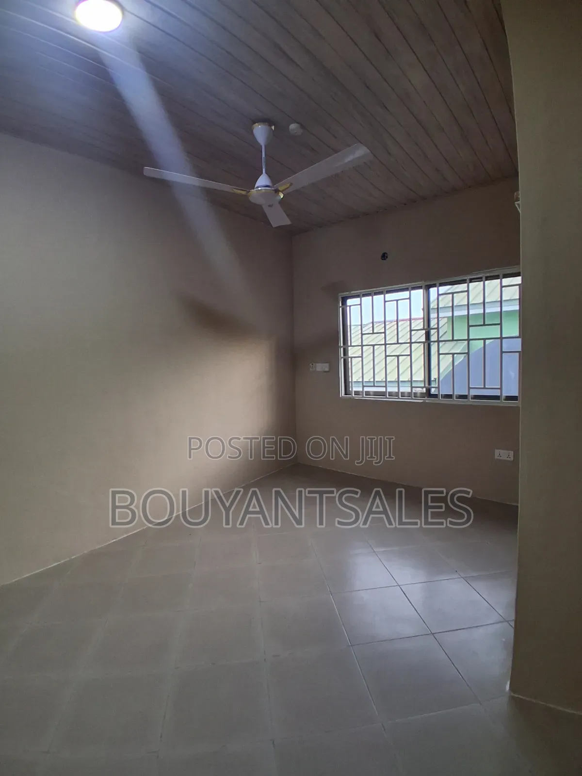 3bdrm House in Ashongman Estate, Police Station for rent