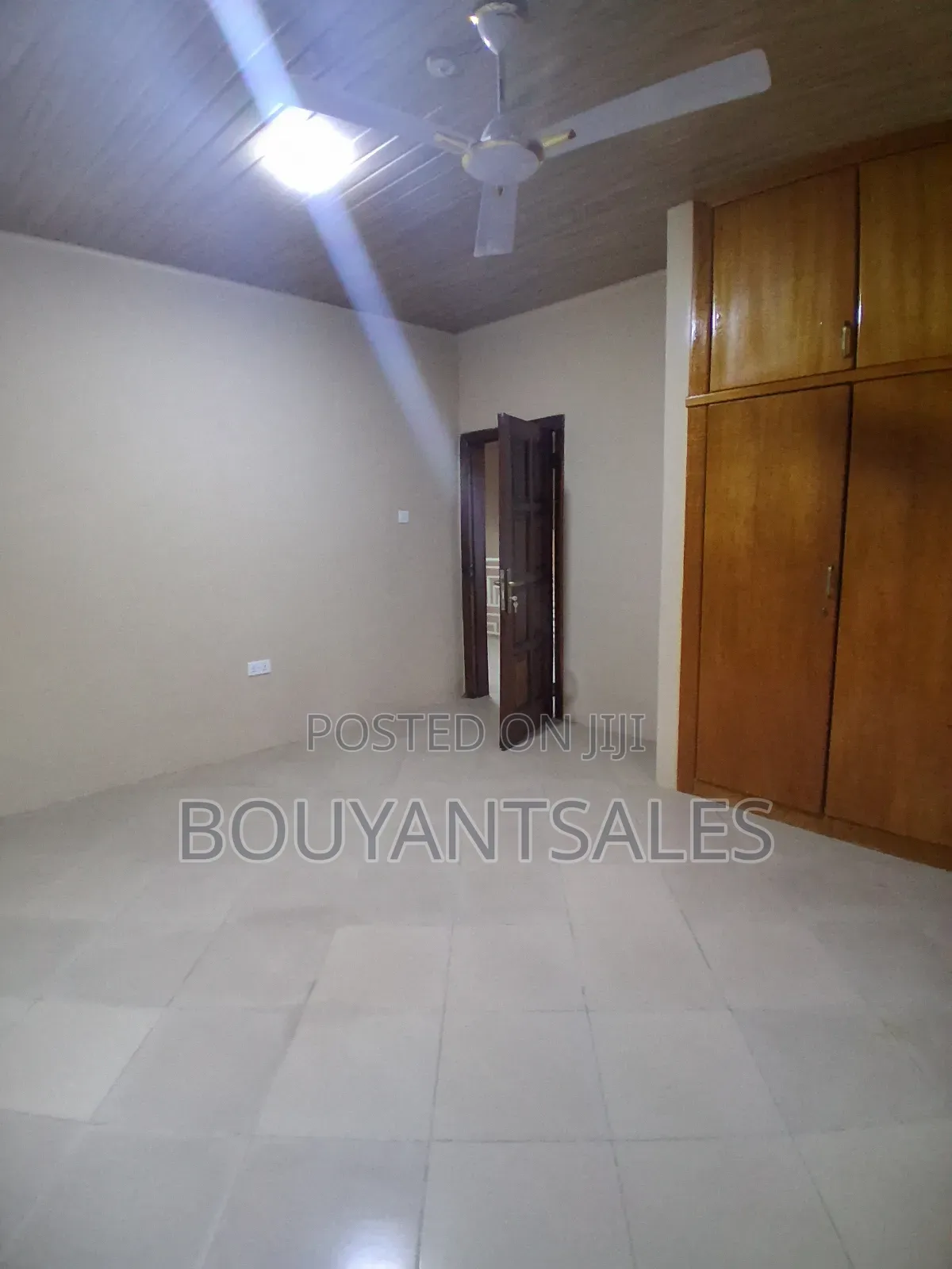 3bdrm House in Ashongman Estate, Police Station for rent