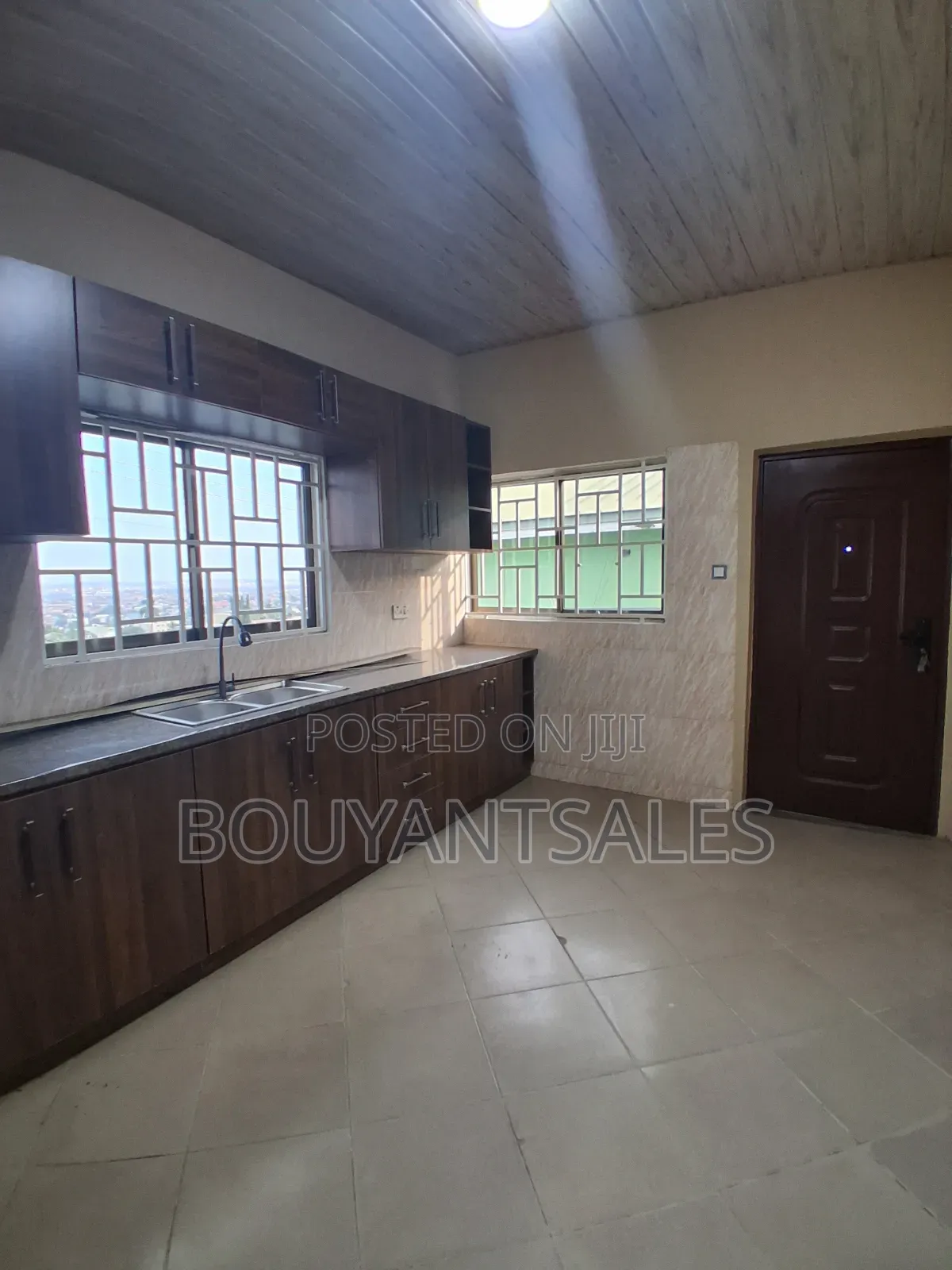 3bdrm House in Ashongman Estate, Police Station for rent
