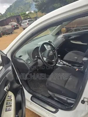 Toyota Corolla 2010 White