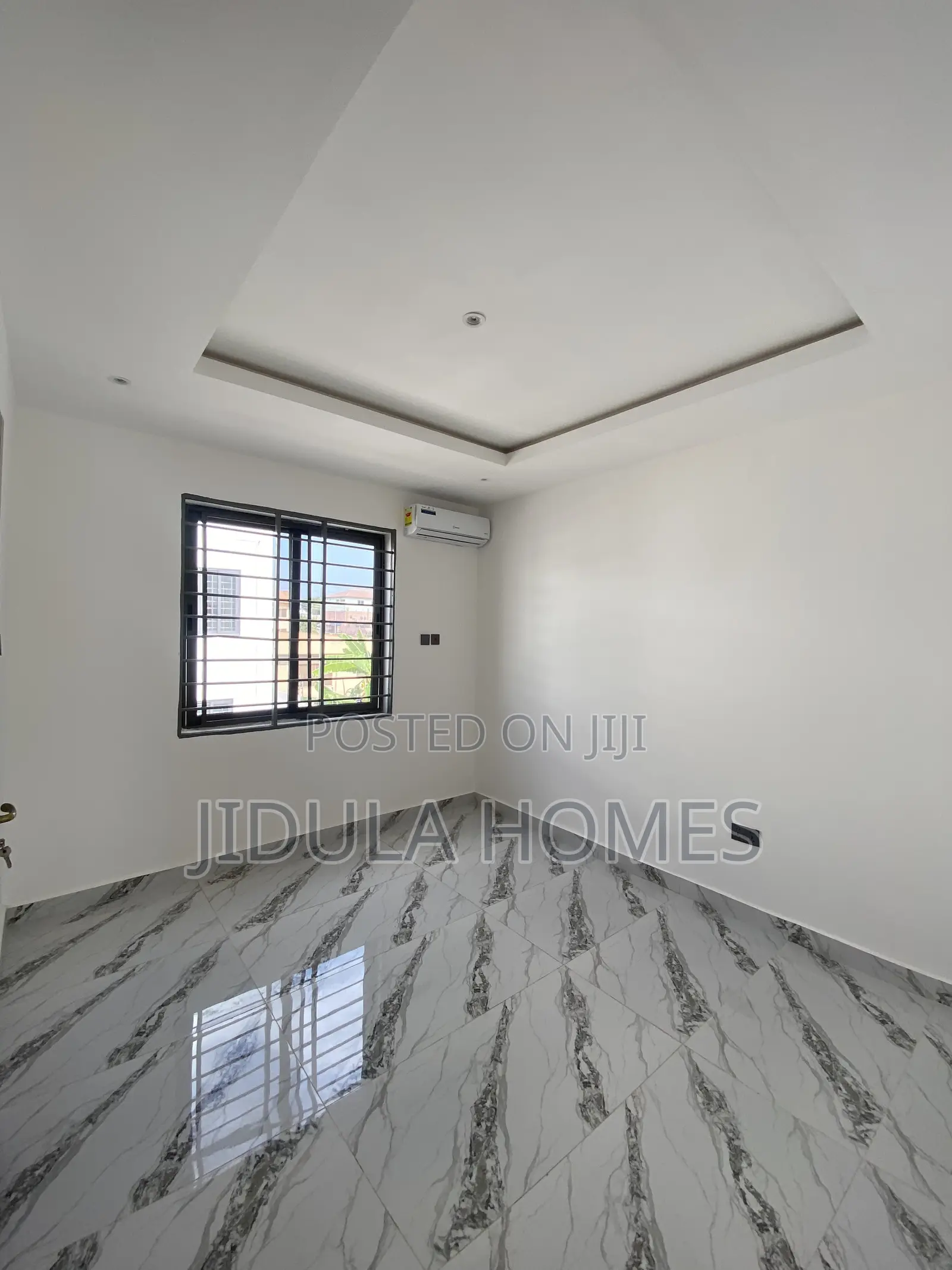 2bdrm Townhouse / Terrace in Ashale Botwe, School Junction for rent