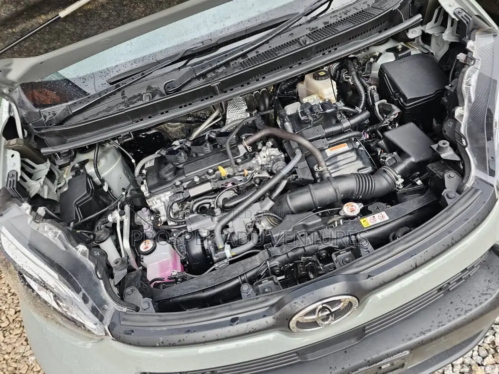 Toyota Sienta 2023