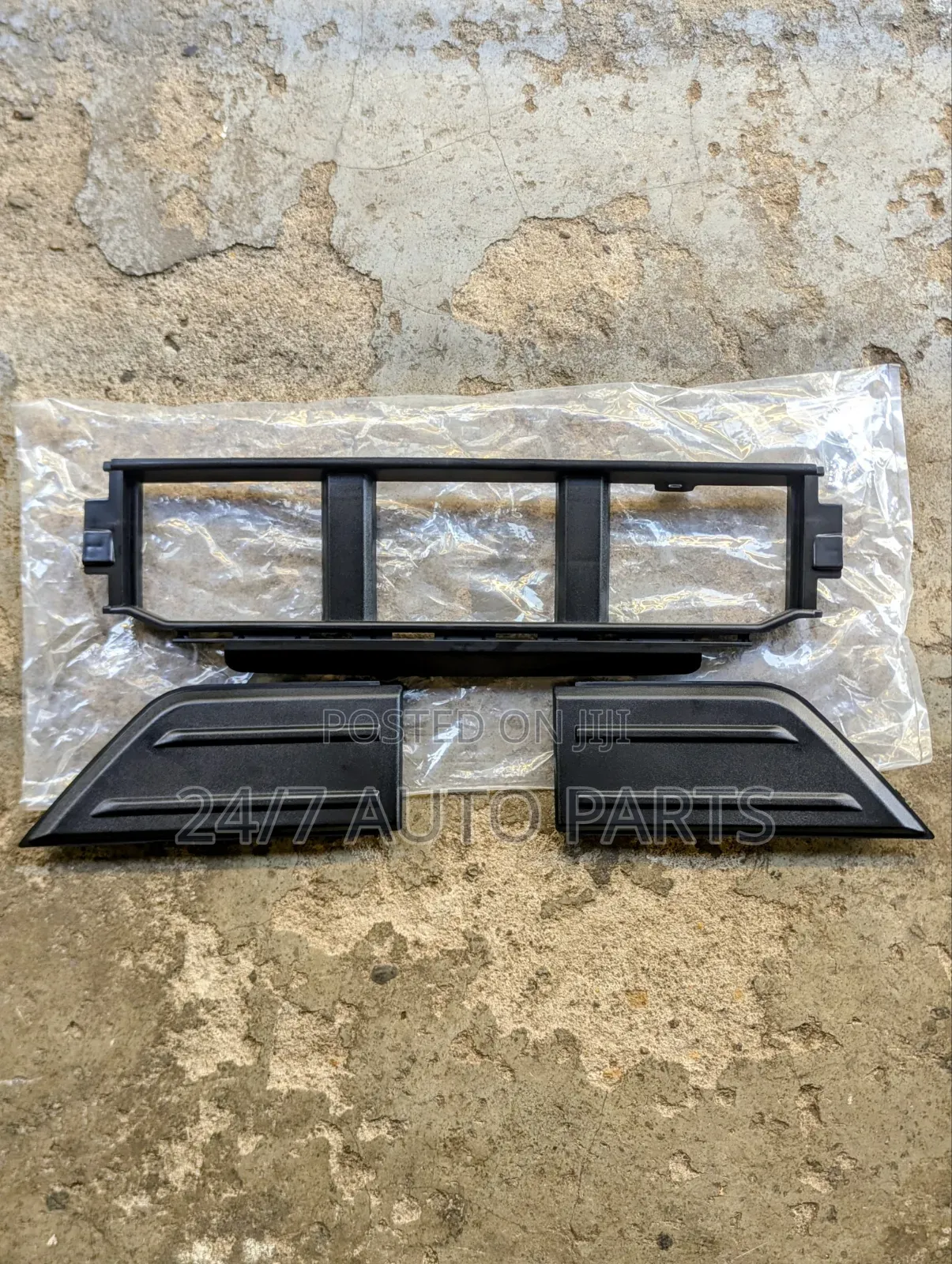 Front Bumper Grille Panel Trim Ford F150 21- 24