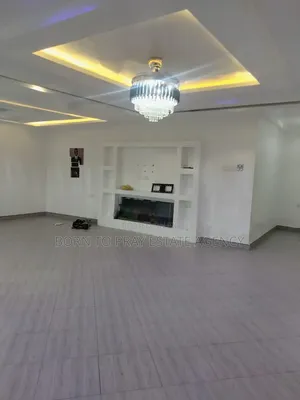 4bdrm Apartment in Born To Pray Estate, Ejisu-Juaben Municipal for rent