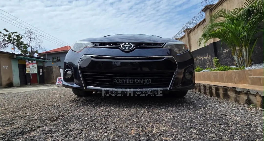 Toyota Corolla 2014