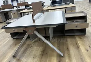 Workstation (29a2-2)