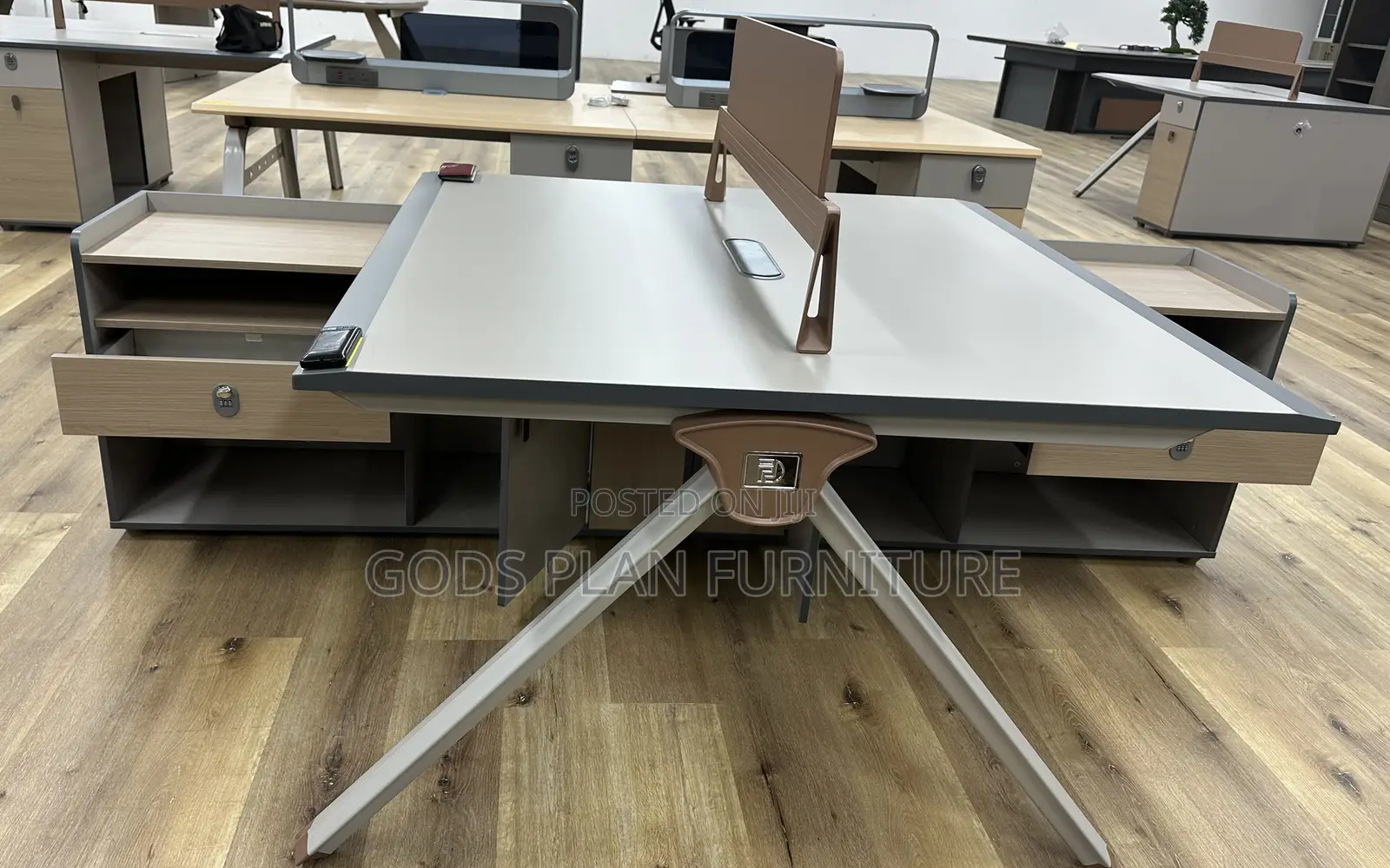 Workstation (29a2-2)