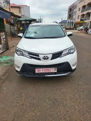 Toyota RAV4 2014 White