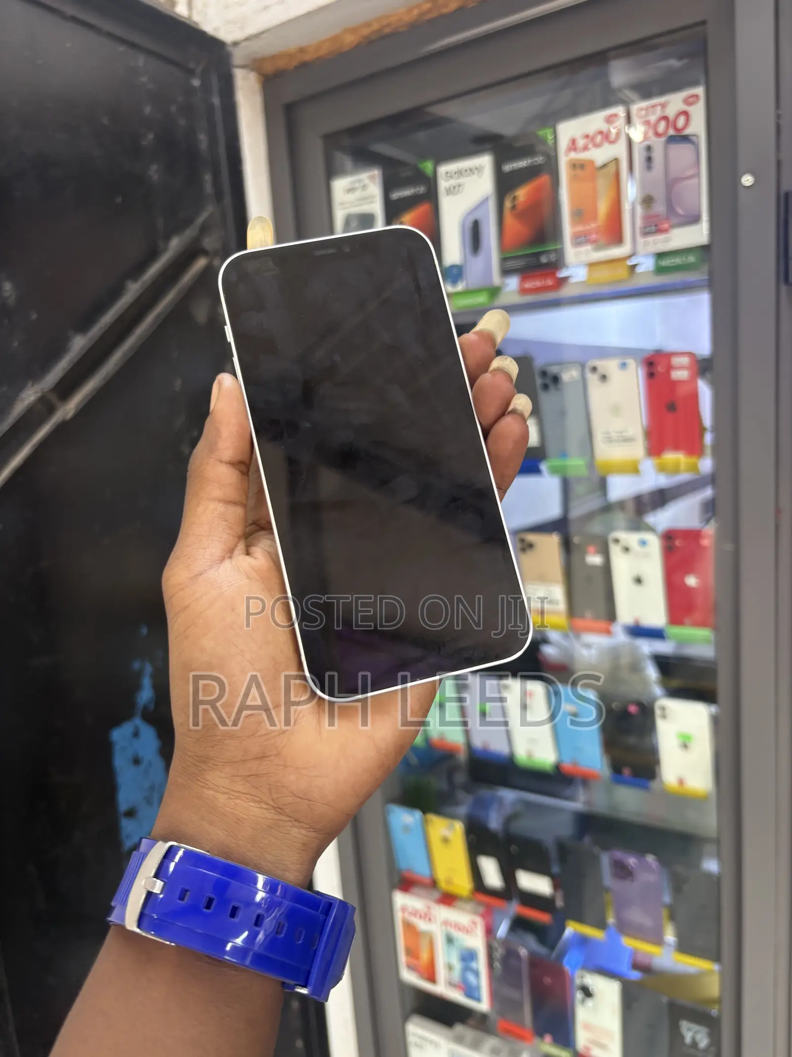 New Apple iPhone 12 64 GB White
