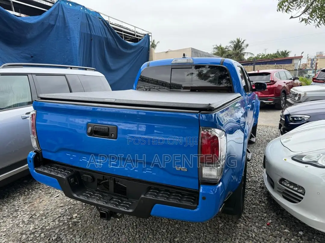 Toyota Tacoma TRD Sport 2022 Blue