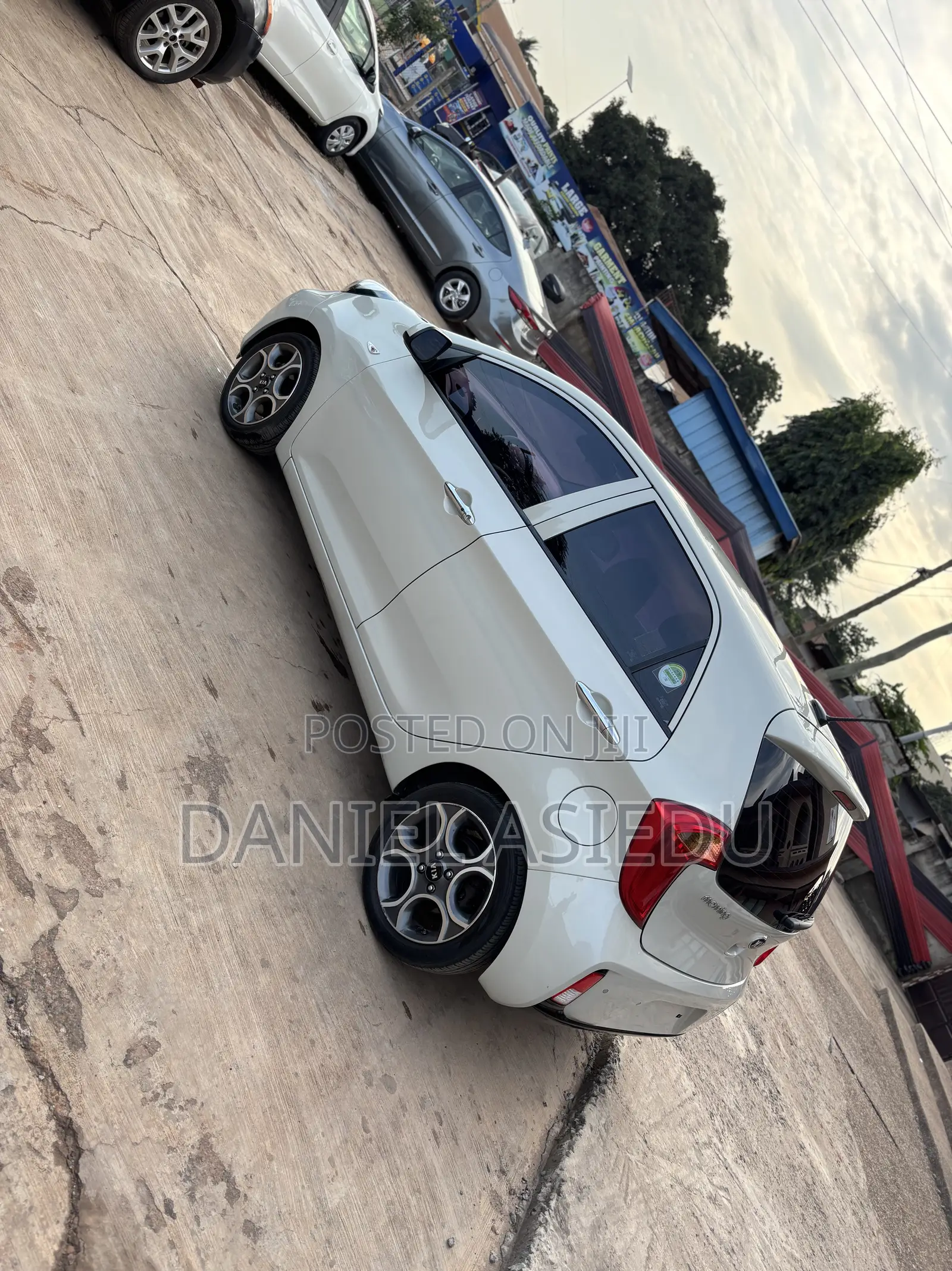 Kia Morning 2016 Off white