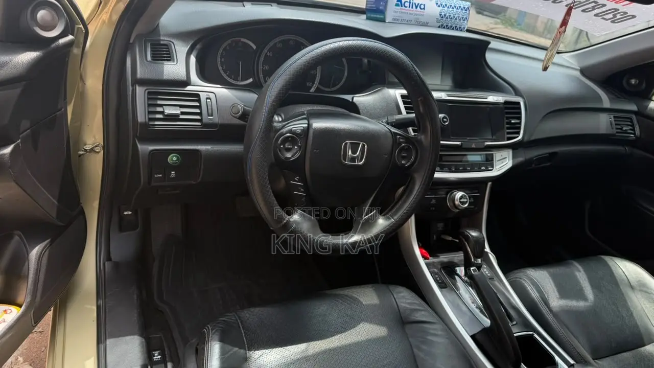 Honda Accord LX 4dr Sedan FWD (2.4L 4cyl 2A) 2013