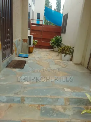 5bdrm House in Dki Properties, Community 25 for sale