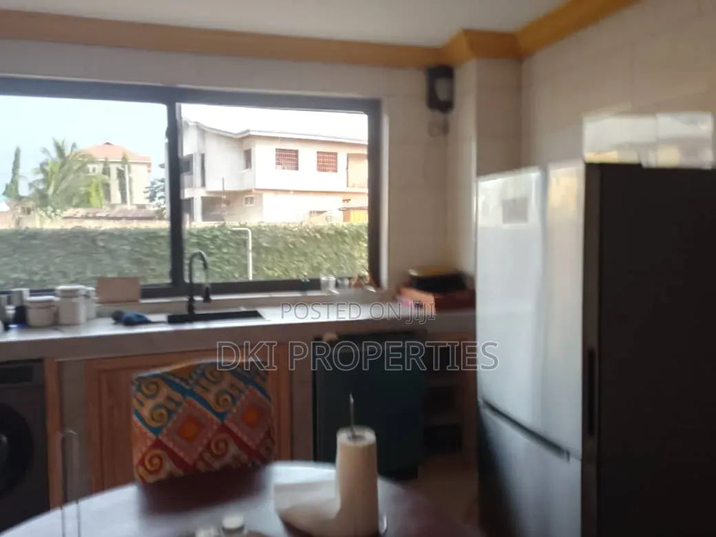 5bdrm House in Dki Properties, Community 25 for sale