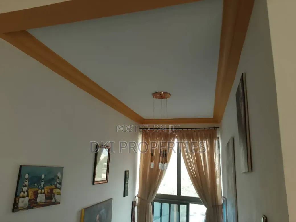 5bdrm House in Dki Properties, Community 25 for sale