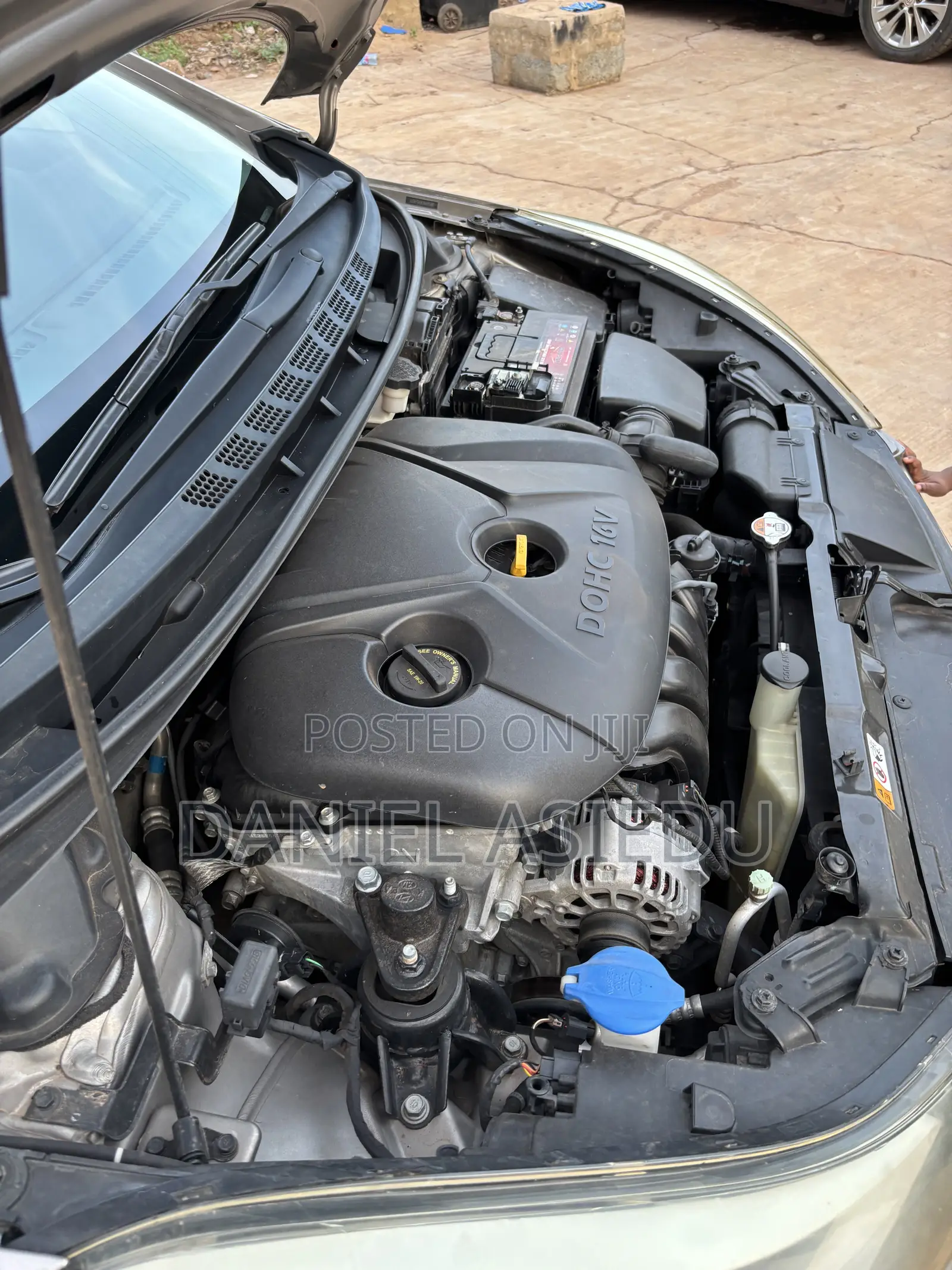 Hyundai Elantra 2014 Brown