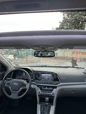 Hyundai Elantra 2018 Blue
