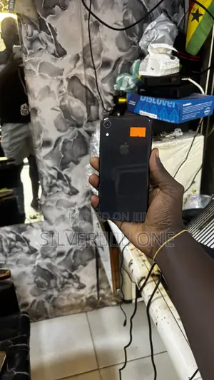 Apple iPhone XR 64 GB Black