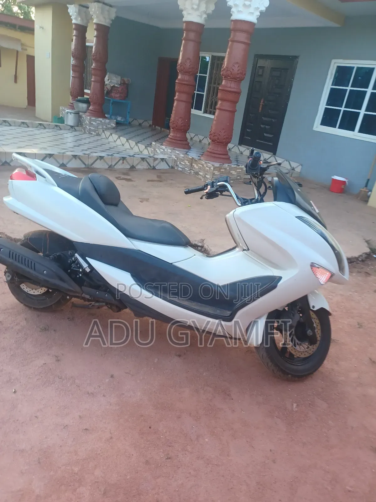 Yamaha Majesty 2021 White