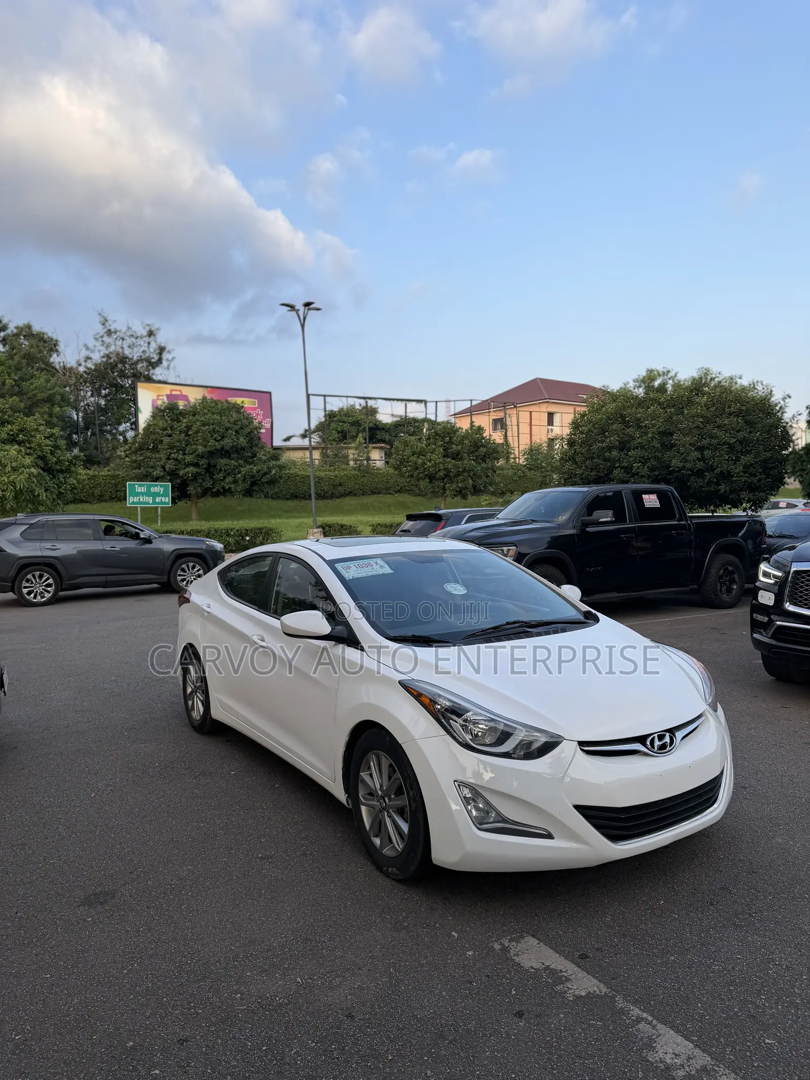 Hyundai Elantra Sport PZEV 4dr Sedan (2.0L 4cyl 6A) 2015 White