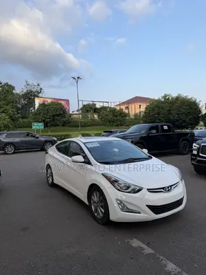 Hyundai Elantra Sport PZEV 4dr Sedan (2.0L 4cyl 6A) 2015 White