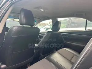 Toyota Corolla 2016 Black