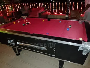 Snooker/Pool Table