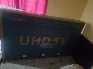 Samsung TV 100 Inches Crystal UHD Smart 